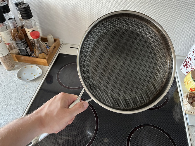 onyx stegepande i hånden